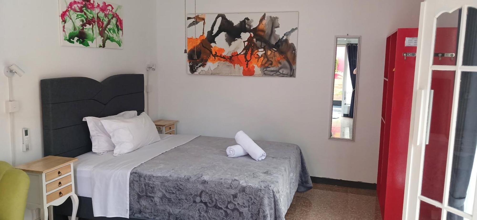 Dewi Sri Guesthouse Mataram Exteriör bild